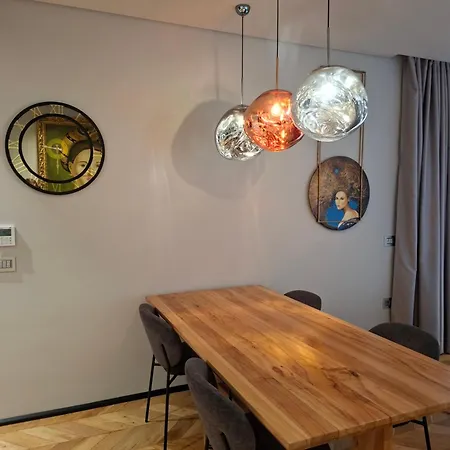 Urban Elegance Apartment